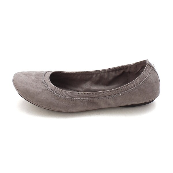 round toe bandolino flats