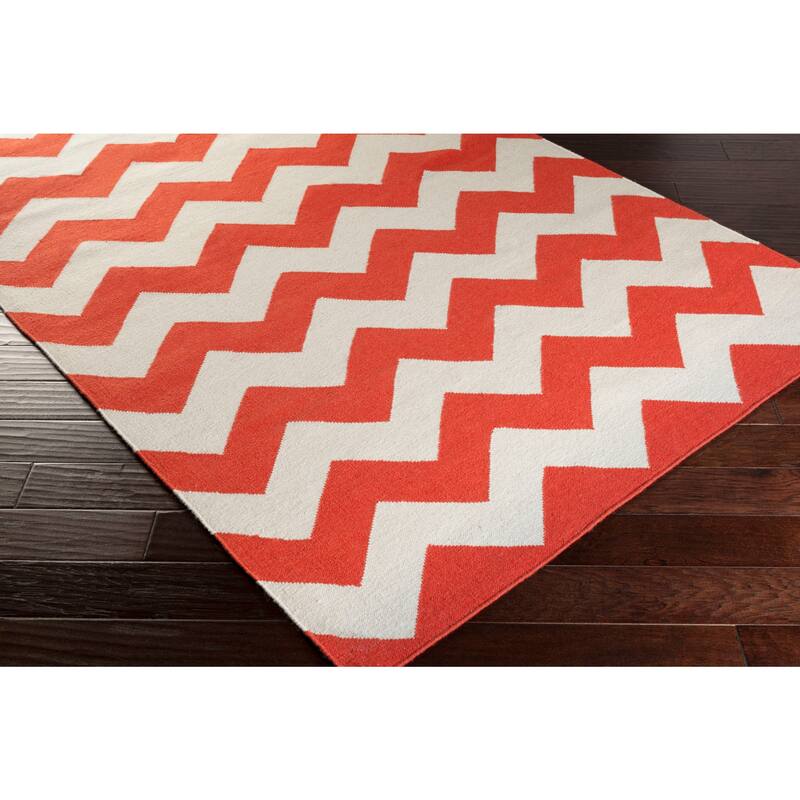 Hand-Woven Zoey Chevron Reverisble Flatweave Wool Rug (2' x 3')