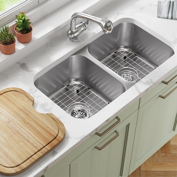 3218A Double Bowl Stainless Steel Kitchen Sink, Basket Strainer, Standard Strainer, Cutting