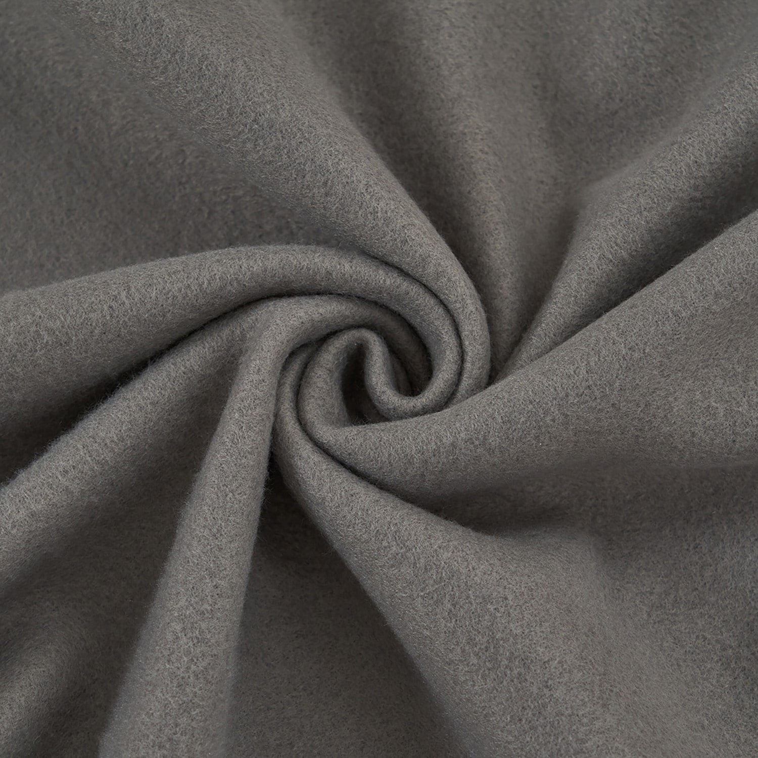 Cozy Summer Satin Fleece Blanket for Warmth & Comfort  -image