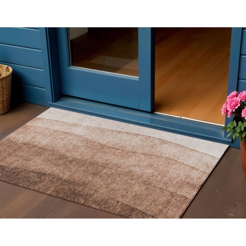 HomeRoots Ombre Transitional Rectangle Outdoor Rug - 3' x 5'