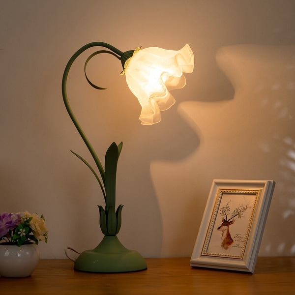 Lily shaped glass lamp shades top