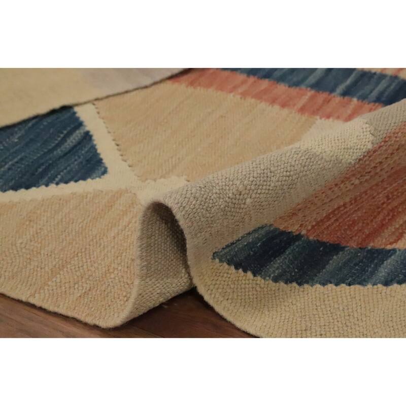 Hand Woven Oriental 100% Wool Carpet Southwestern Tribal Beige & Ivories Kilim Area Rug - 6' 7'' X 5' 10''
