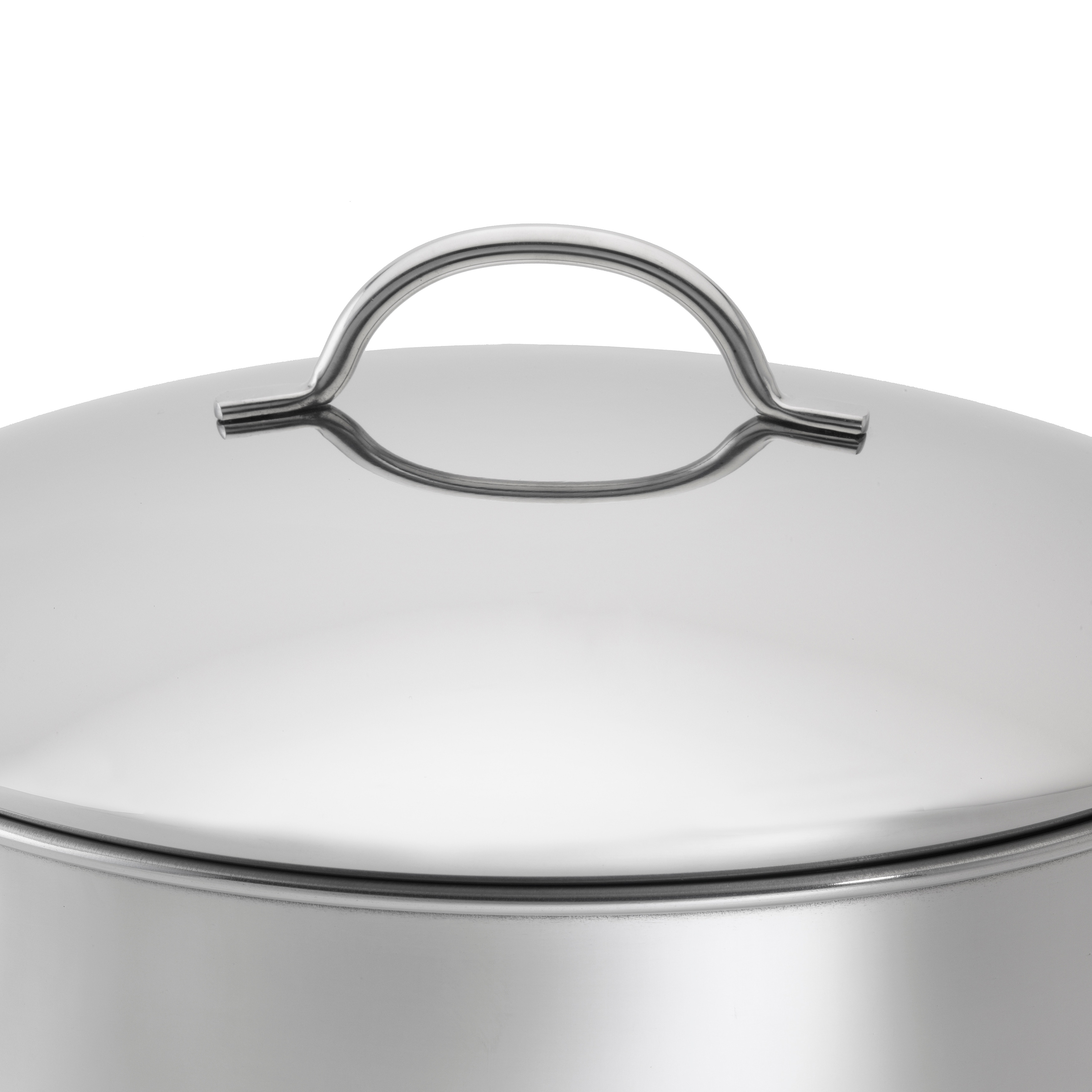 https://ak1.ostkcdn.com/images/products/is/images/direct/23959b24e9593d22236926a17f10970db90ad0f0/Farberware-Classic-Stainless-Steel-16-quart-Covered-Stockpot.jpg