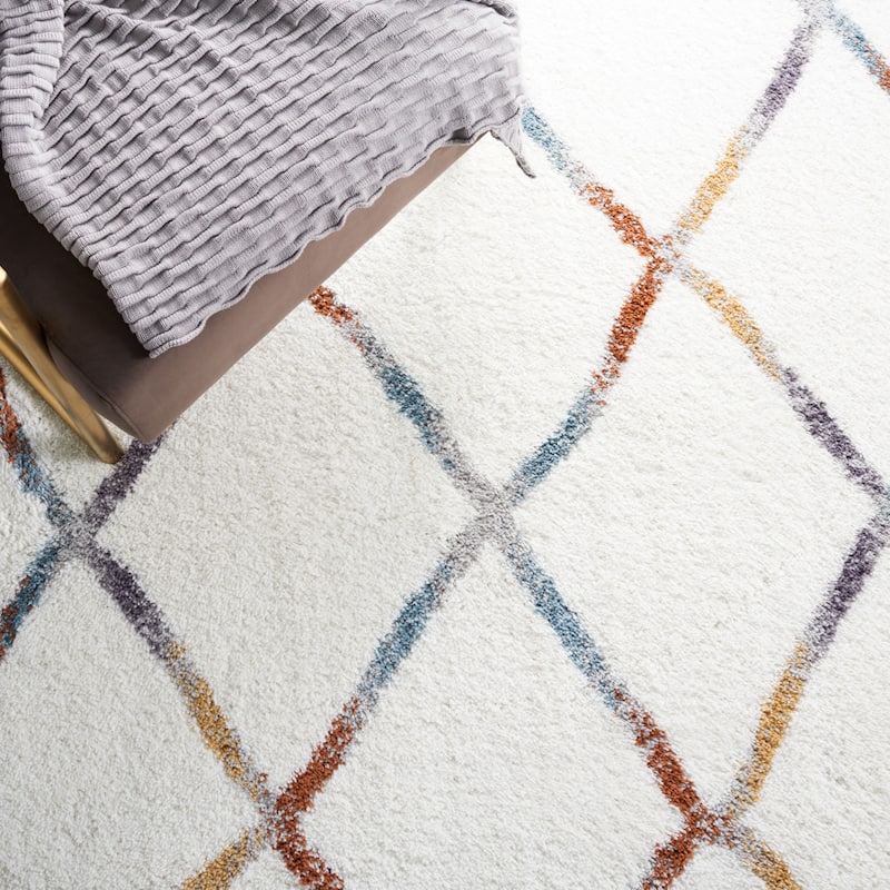 SAFAVIEH Berber Shag Pantelia Rug