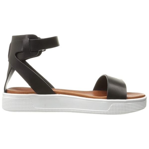 mia women's ellen flat sandal