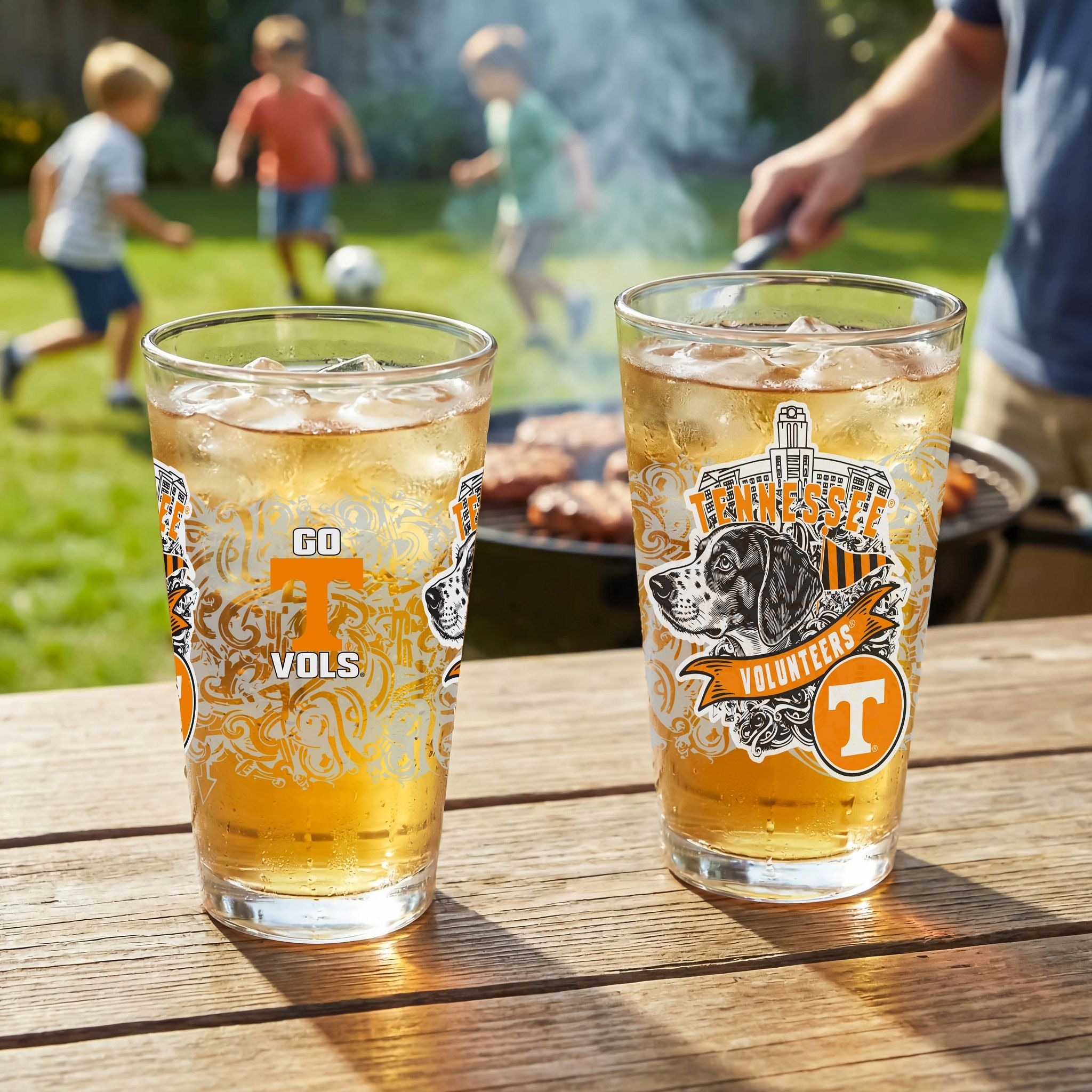 University of Tennessee 16 oz Pint Glasses, Set of 2 - 16 oz