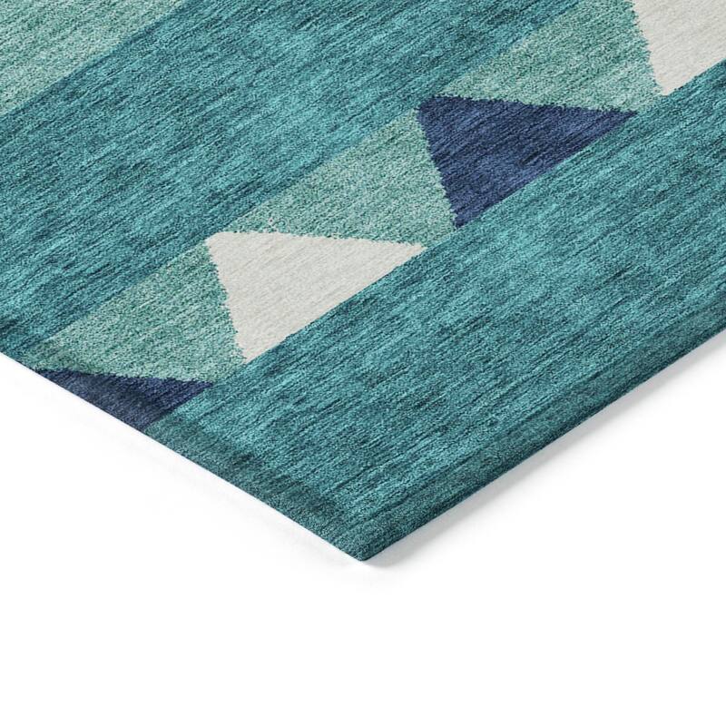 Machine Washable Indoor/ Outdoor Global Boho Chantille Rug
