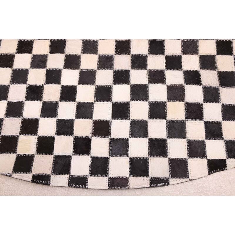 ECARPETGALLERY Handmade Cowhide Patchwork Black, Cream Leather Rug - 5'1 x 5'1