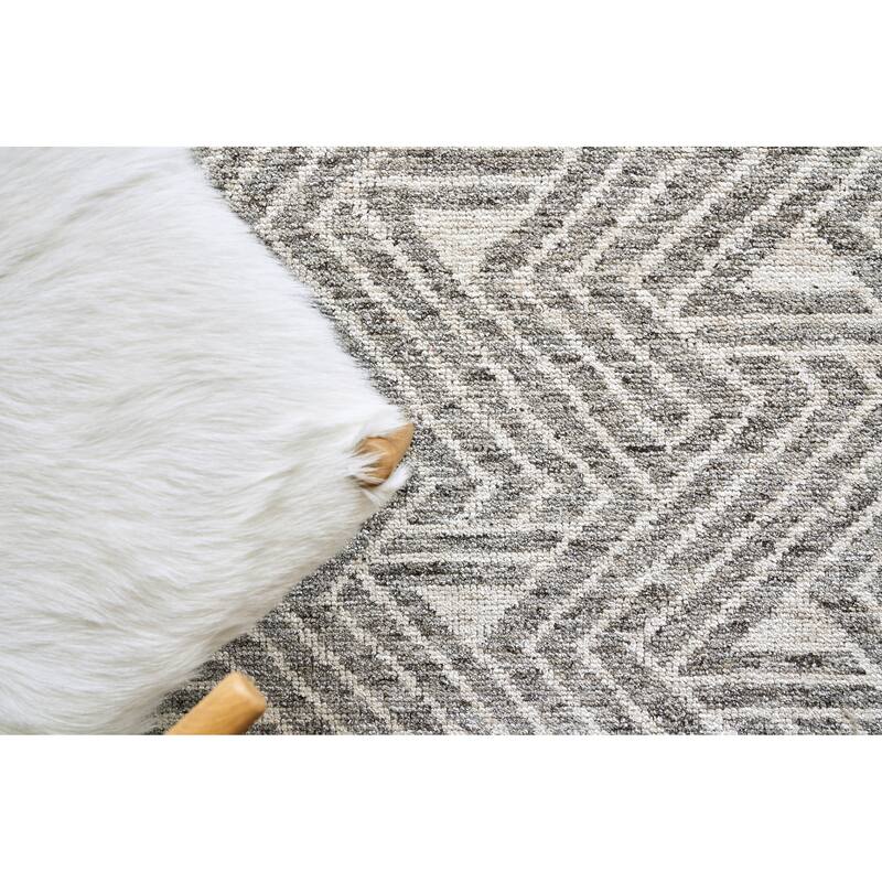 EXQUISITE RUGS Eaton Hand-knotted Wool/Bamboo Silk Charcoal/Ivory Area Rug.