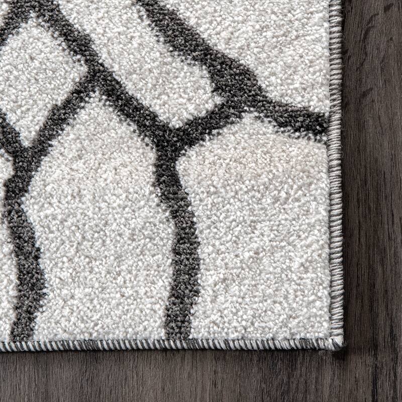 Nuloom Geometric Remi Modern Lattice Area Rug
