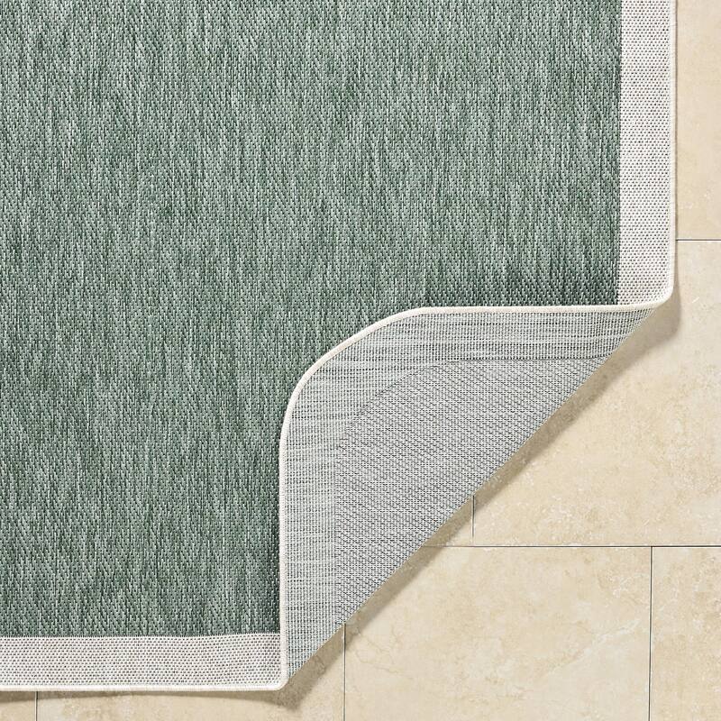 Livabliss Miami Beach Traditional Indoor/Outdoor Area Rug