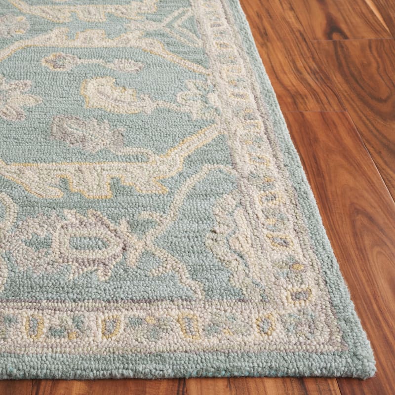 SAFAVIEH Handmade Blossom Eefke Modern Floral Wool Rug
