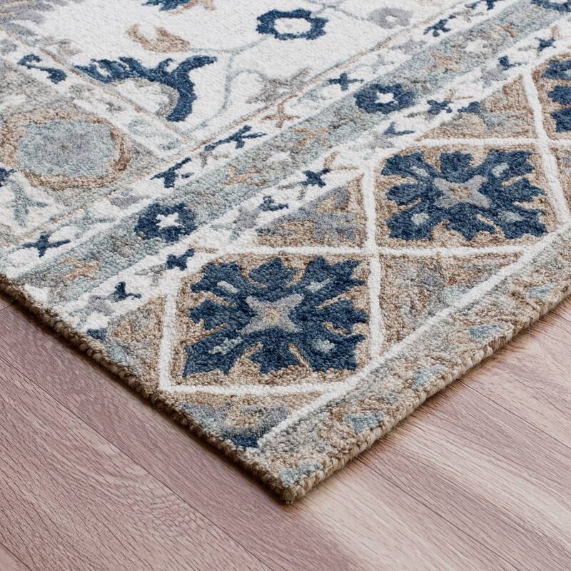 Sevita Traditional Floral Mosaic Bordered Area Rug