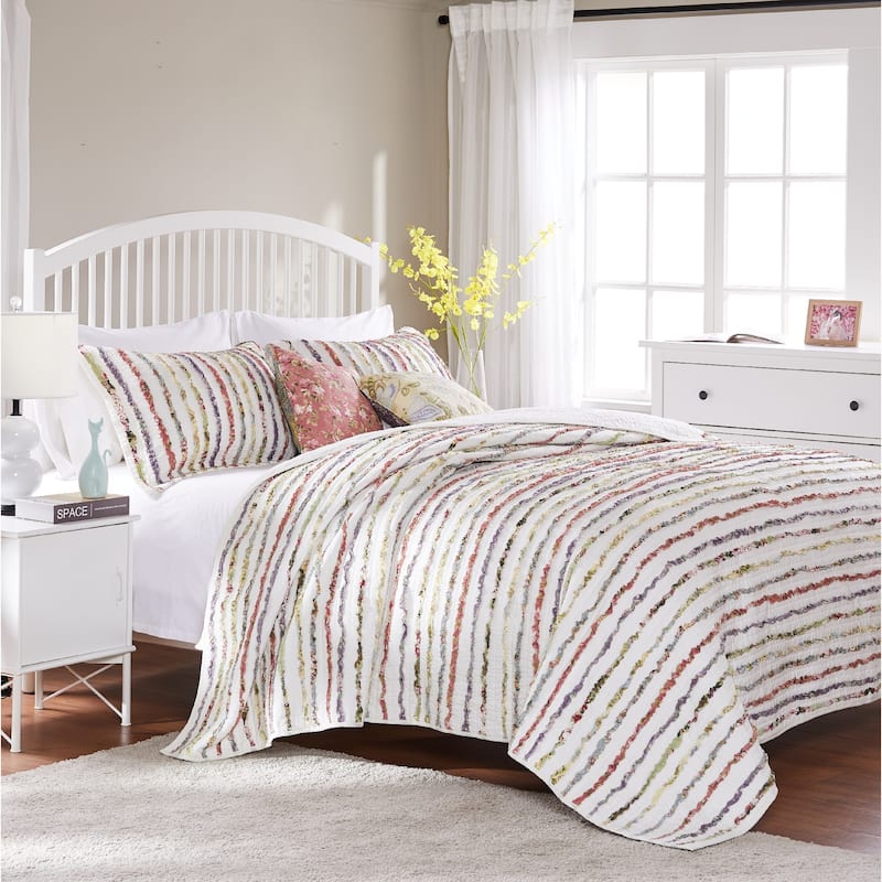 Greenland Home Fashions Bella Ruffled 100% Cotton Quilt and Pillow Sham Set