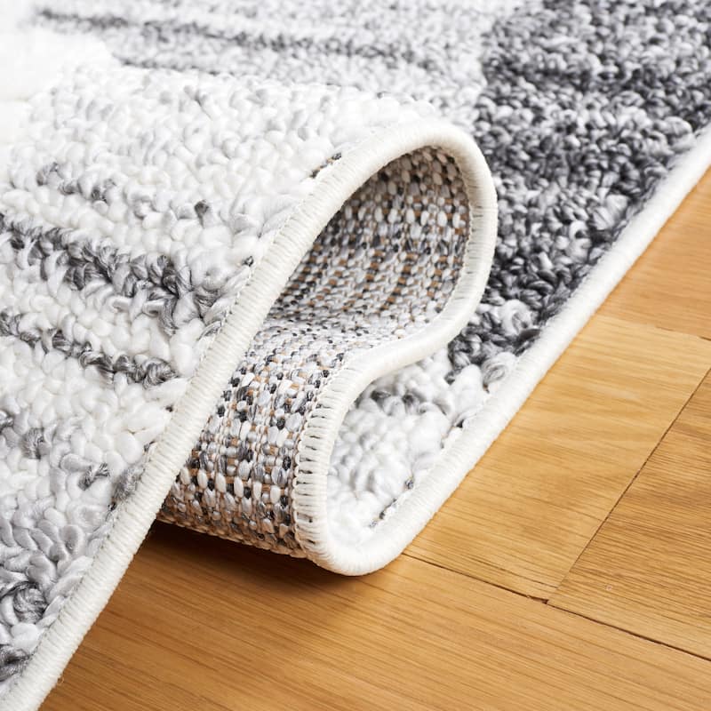SAFAVIEH Moroccan Tassel Shag Massouma 2-inch Thick Rug