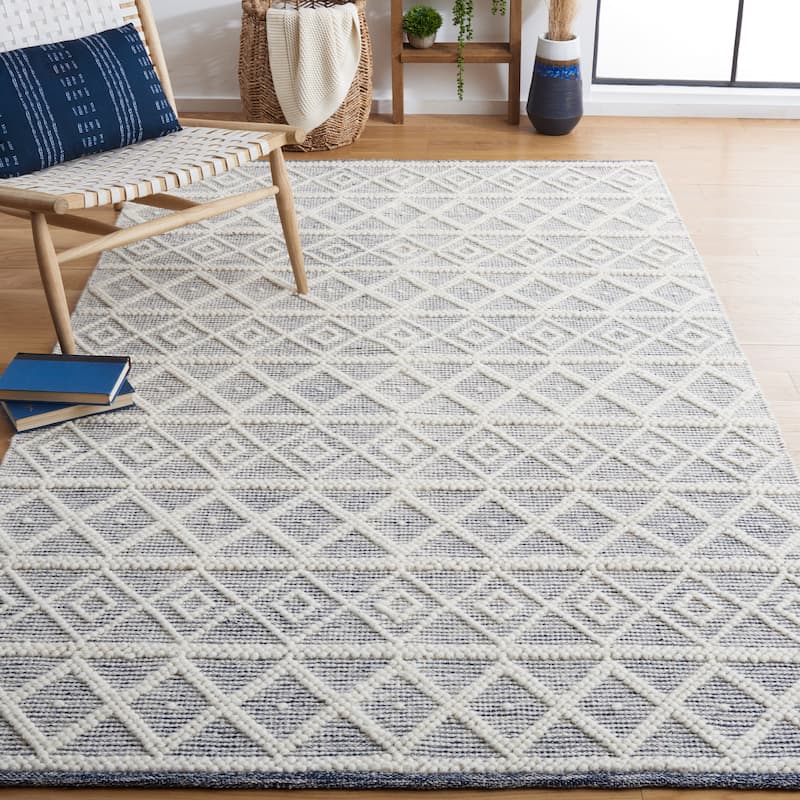 SAFAVIEH, Handmade Natura Rosarie Boho Wool Rug