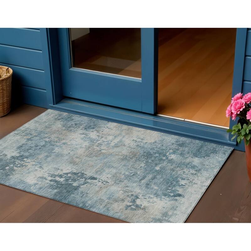 HomeRoots Abstract Transitional Rectangle Outdoor Rug - 3' x 5'
