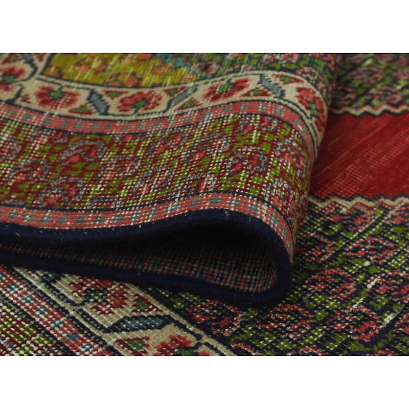 Semi Antique Lucien Red/Green Rug - 4'1" x 5'11"