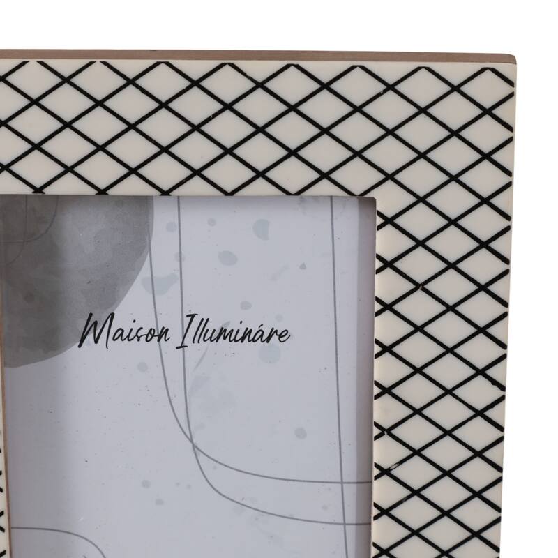 Resin Wood Diamond Pattern Photo Frame - Black, 4x6 in.