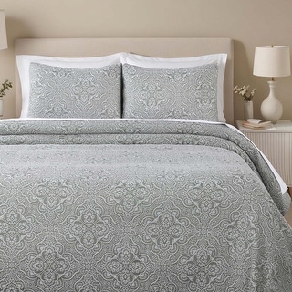 Superior Enzy Medium Weight Floral Matelasse Bedspread and Sham Set