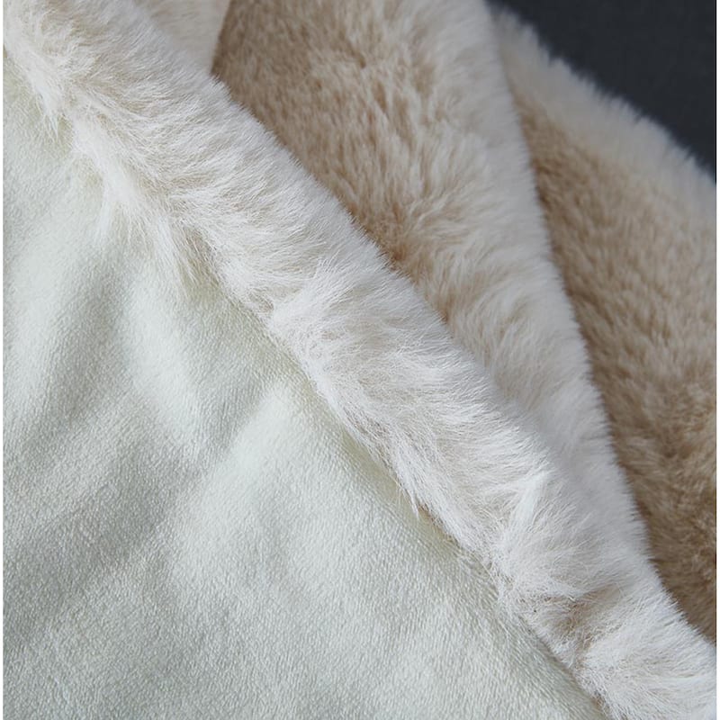 50" x 60" Luxury Faux Fur Throw Blanket