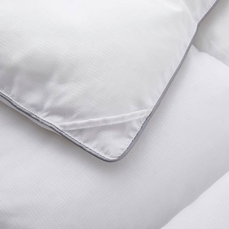 All Season Medium Weight Embossed Reversible Down Alternative Duvet Insert Comforter