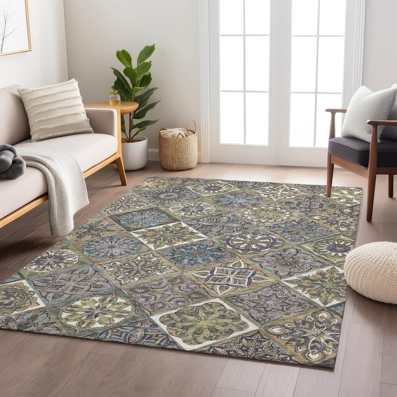 Machine Washable Indoor/ Outdoor Traditional Mosaic Chantille Rug