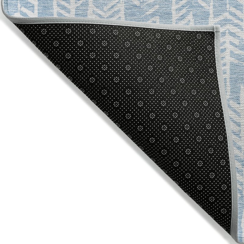 Machine Washable Indoor/ Outdoor Chantille Modern Arrows Rug