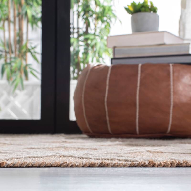 SAFAVIEH Handmade Kilim Thuong Moroccan Rug