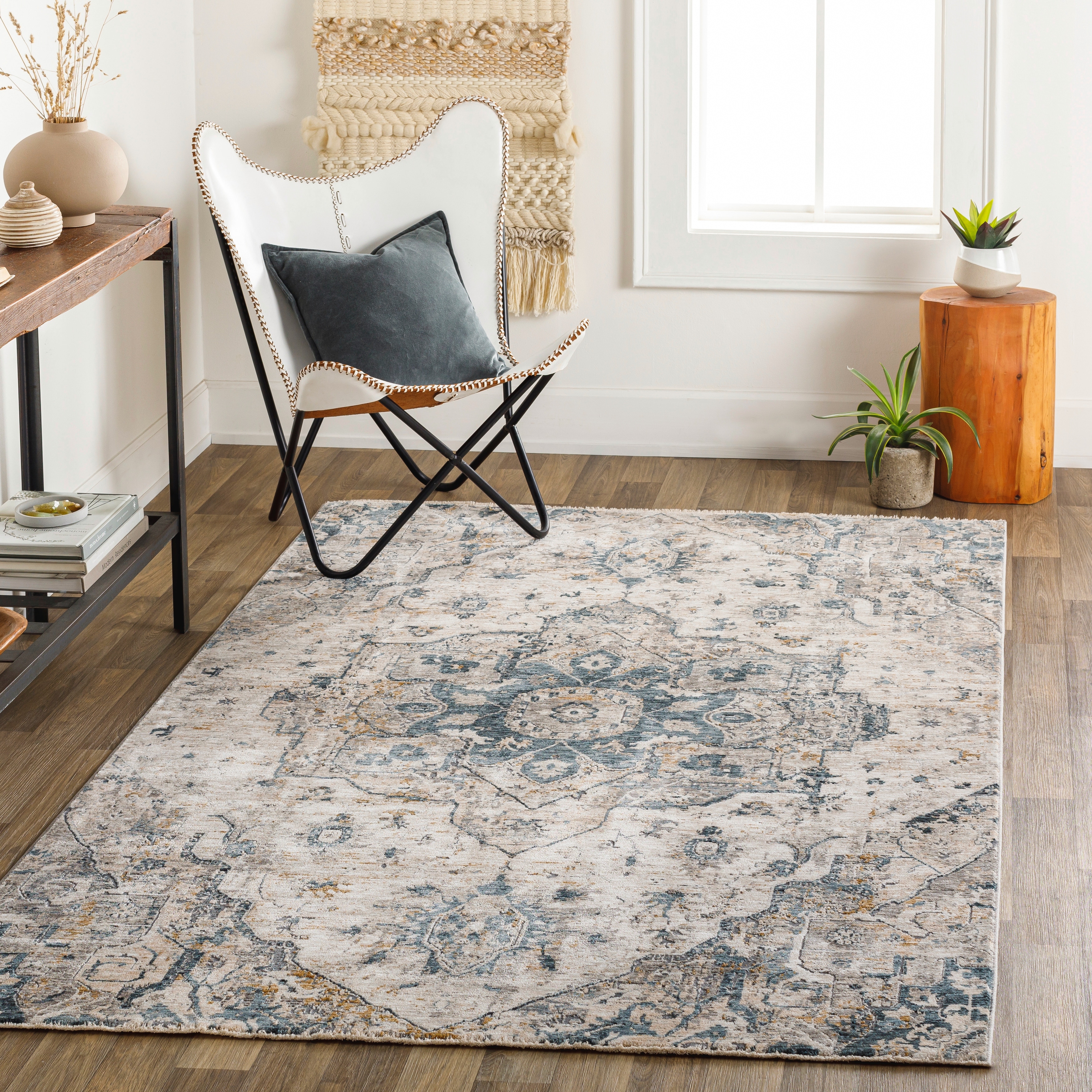 Artistic Weavers Lire Traditional Area Rug
