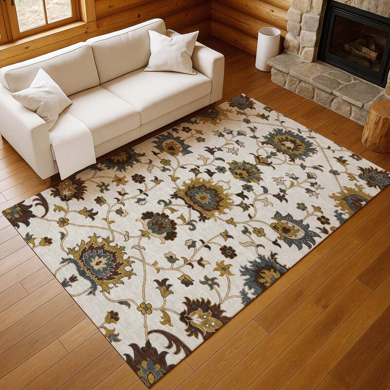 Machine Washable Indoor/ Outdoor Traditional Luna Chantille Rug