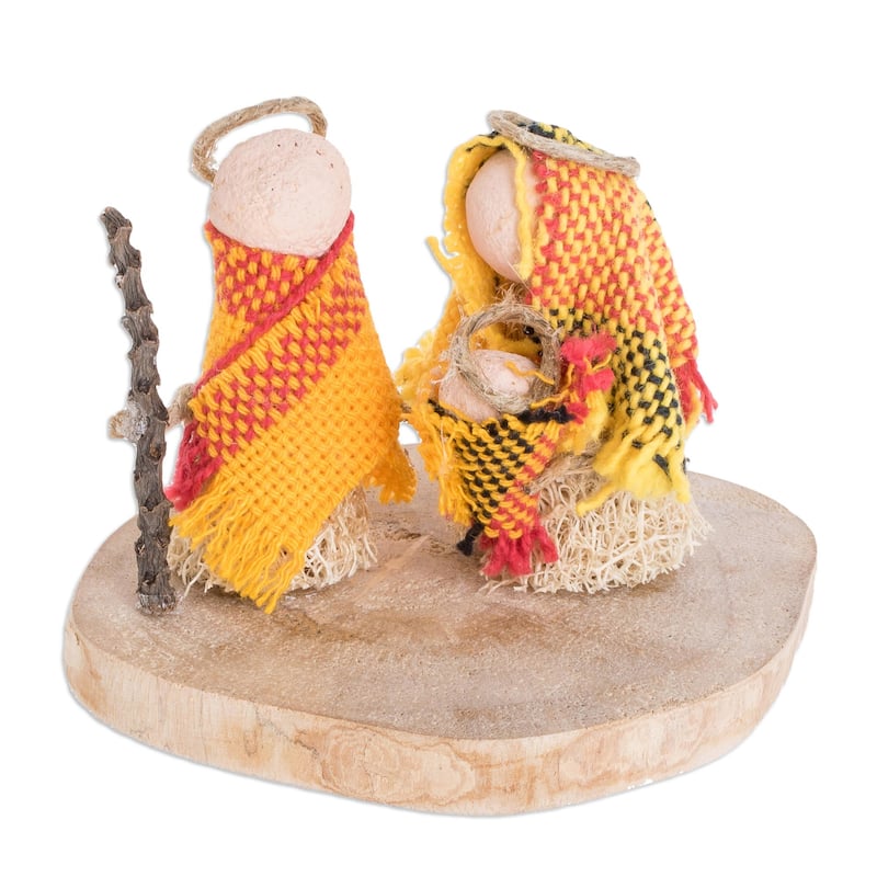 Novica Handmade Hopeful Love Natural Fiber Nativity Sculpture