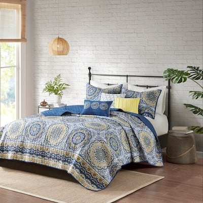 6 Piece Reversible Quilt Set with Throw Pillows Blue Full/Queen