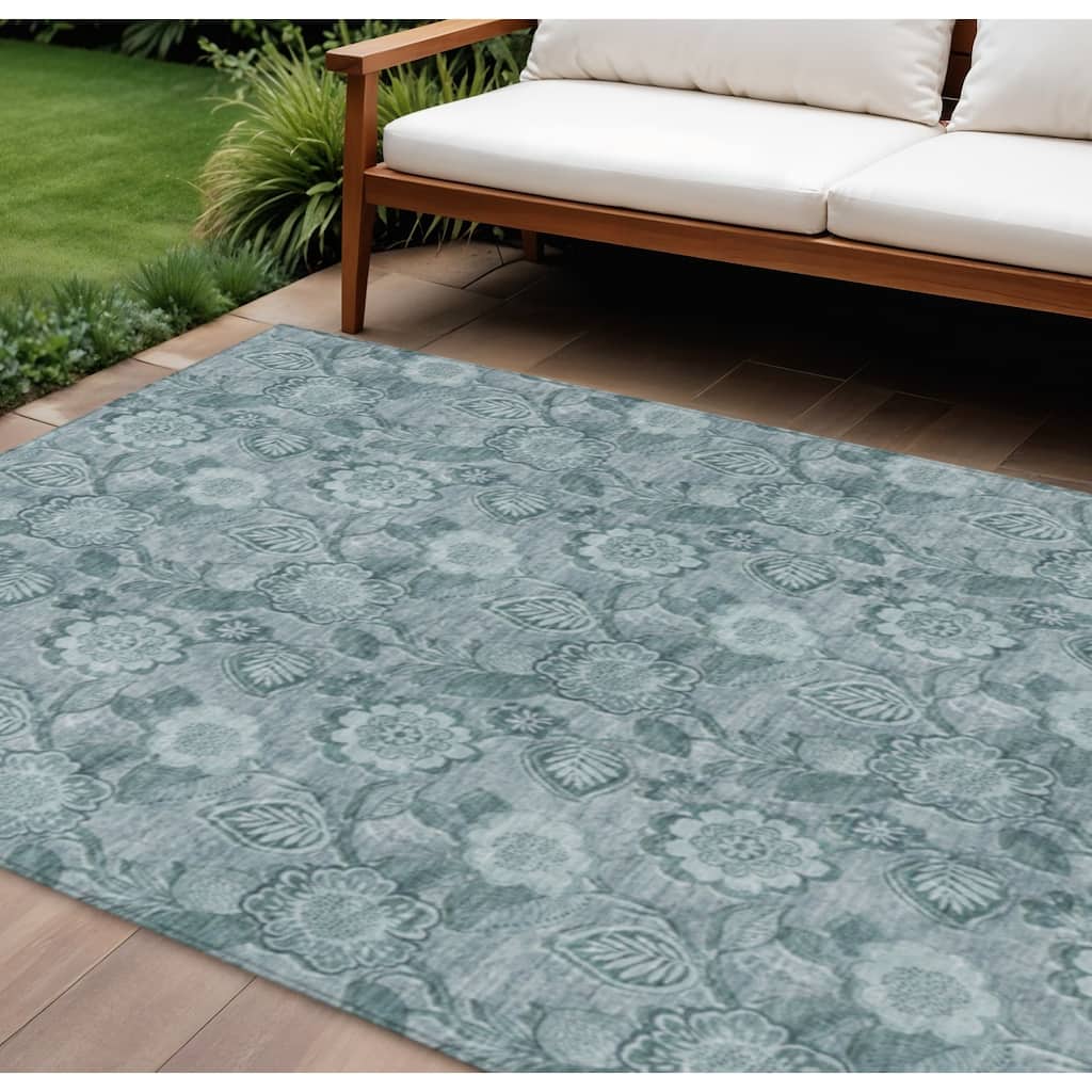 HomeRoots Floral Transitional Rectangle Outdoor Rug