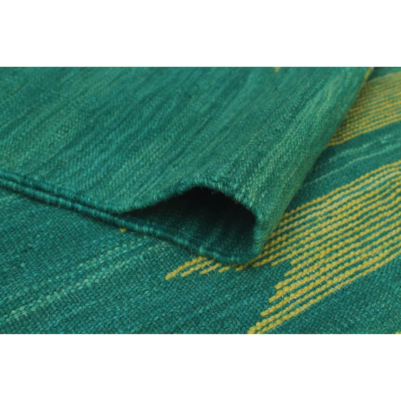 Modern Flatweave Baki Green/Gold Rug - 5'7" x 7'11"