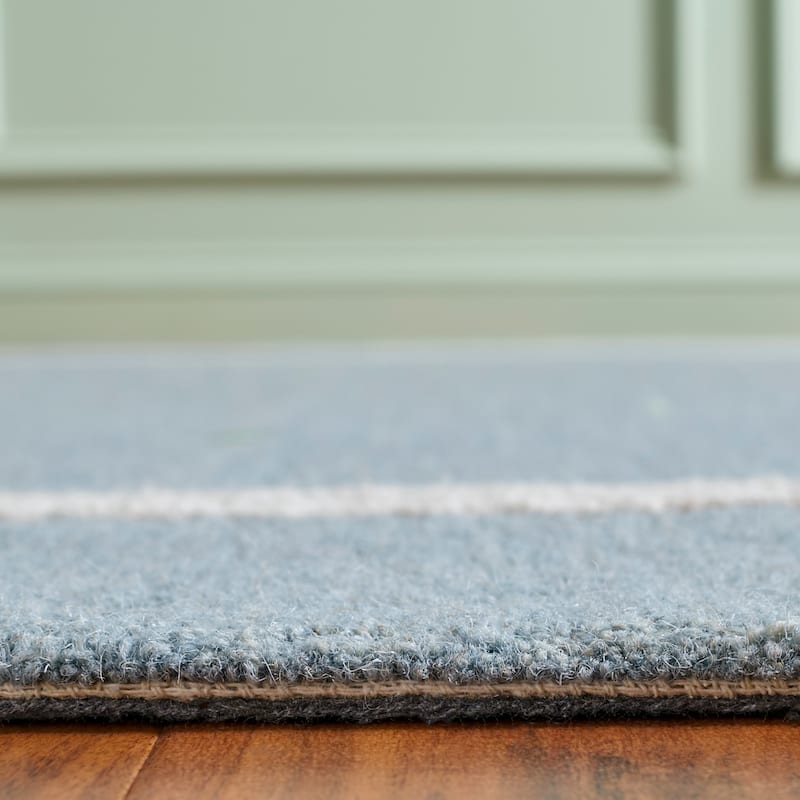 Martha Stewart by SAFAVIEH Handmade Tovah Wool Rug