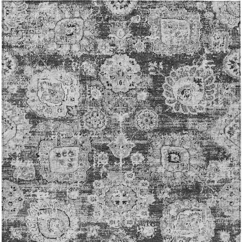 HomeRoots Floral Transitional Rectangle Outdoor Rug