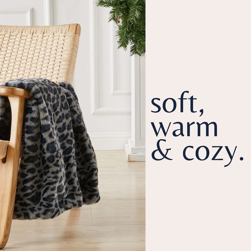Luxurious Ruched Faux Fur Reversible Microfiber Throw
