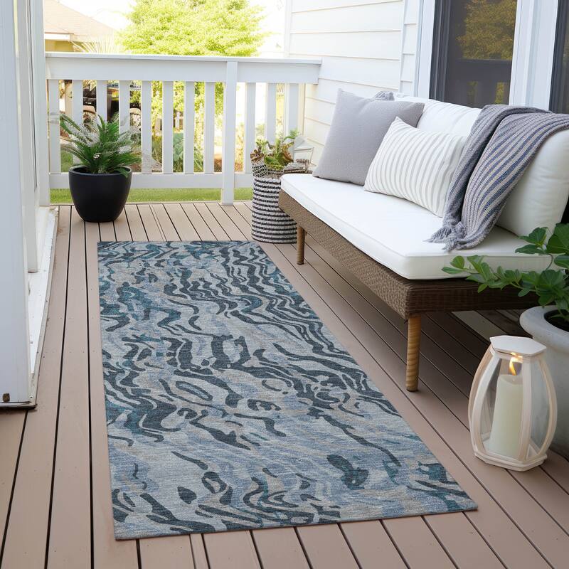 Machine Washable Indoor/ Outdoor Abstract Flow Chantille Rug