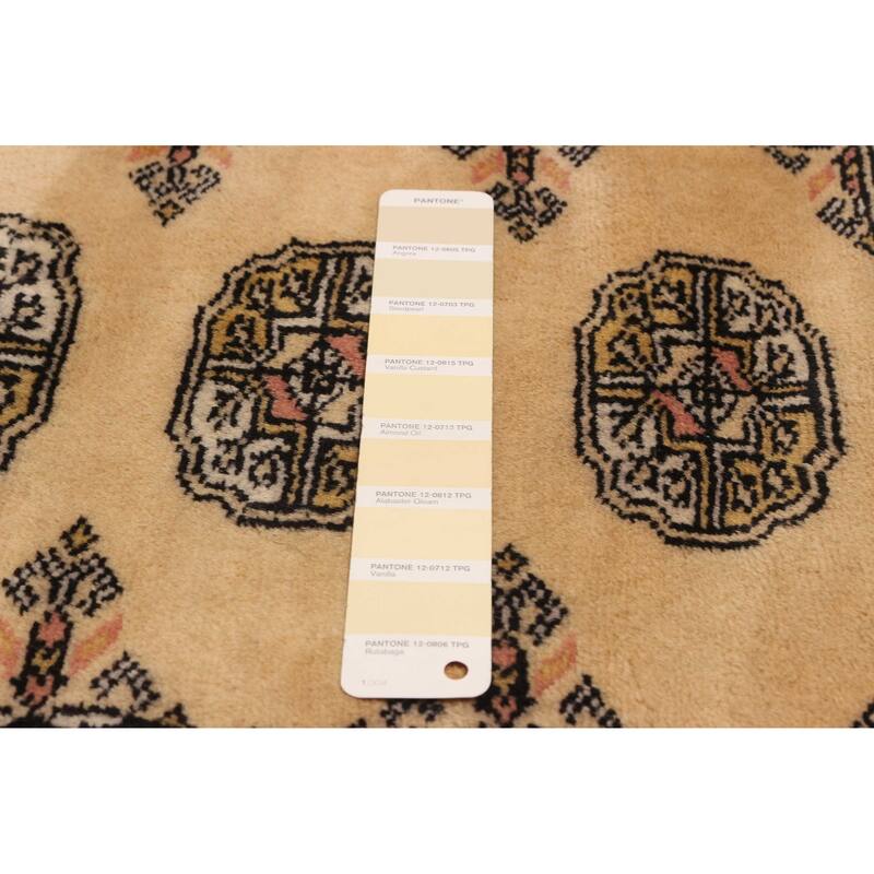 ECARPETGALLERY Hand-knotted Finest Peshawar Bokhara Ivory Wool Rug - 8'1 x 10'2