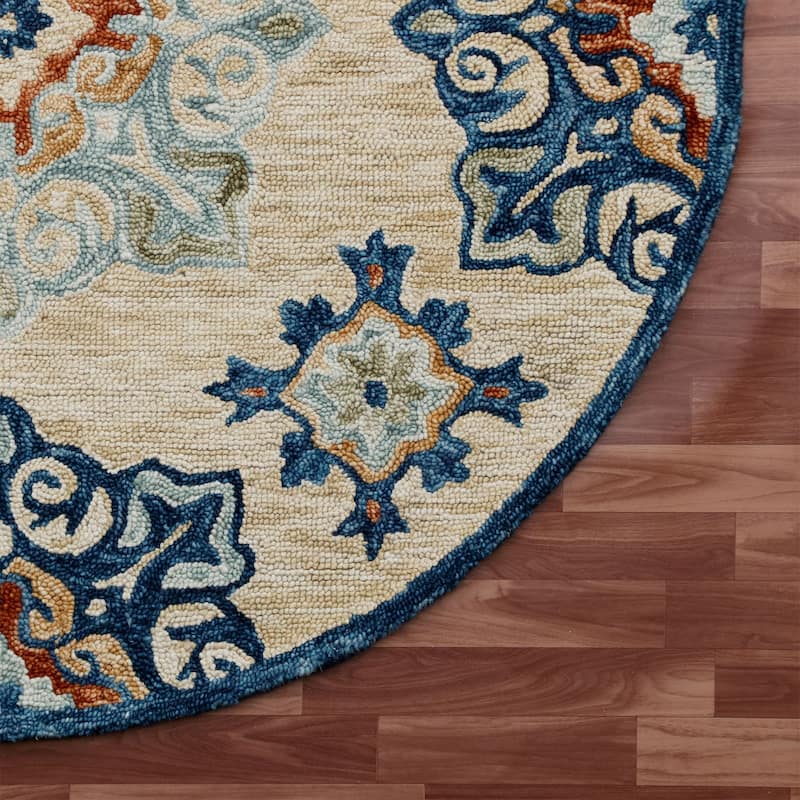 Sevita Beige/Blue Medallion Round Area Rug