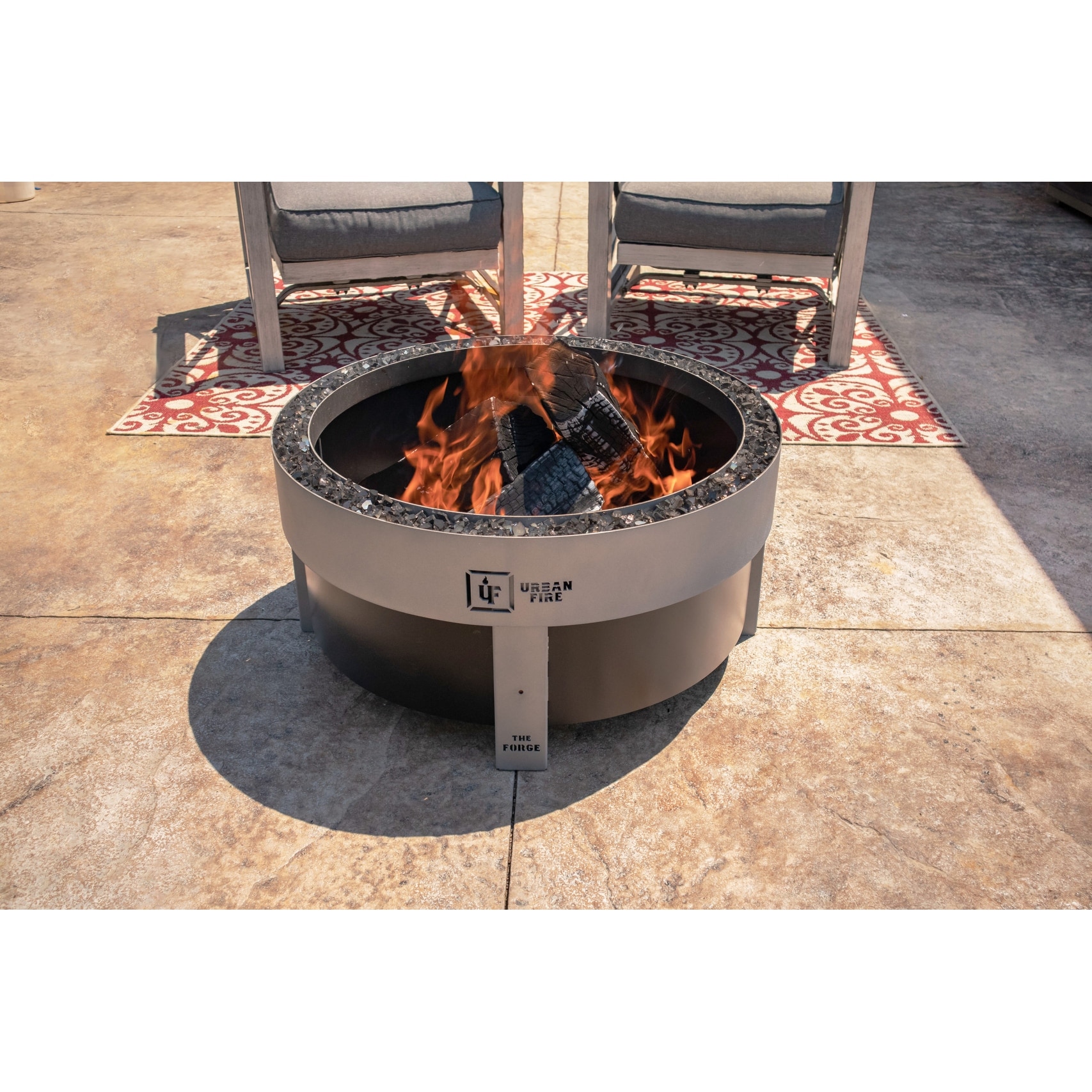 https://ak1.ostkcdn.com/images/products/is/images/direct/24018dd57e075cc42f409ad0c5ee3bada9df34db/The-Forge-Smokeless-Fire-Pit.jpg