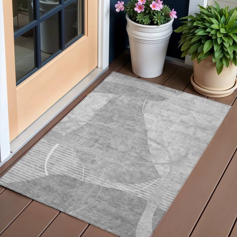 HomeRoots Abstract Transitional Rectangle Outdoor Rug - 3' x 5'
