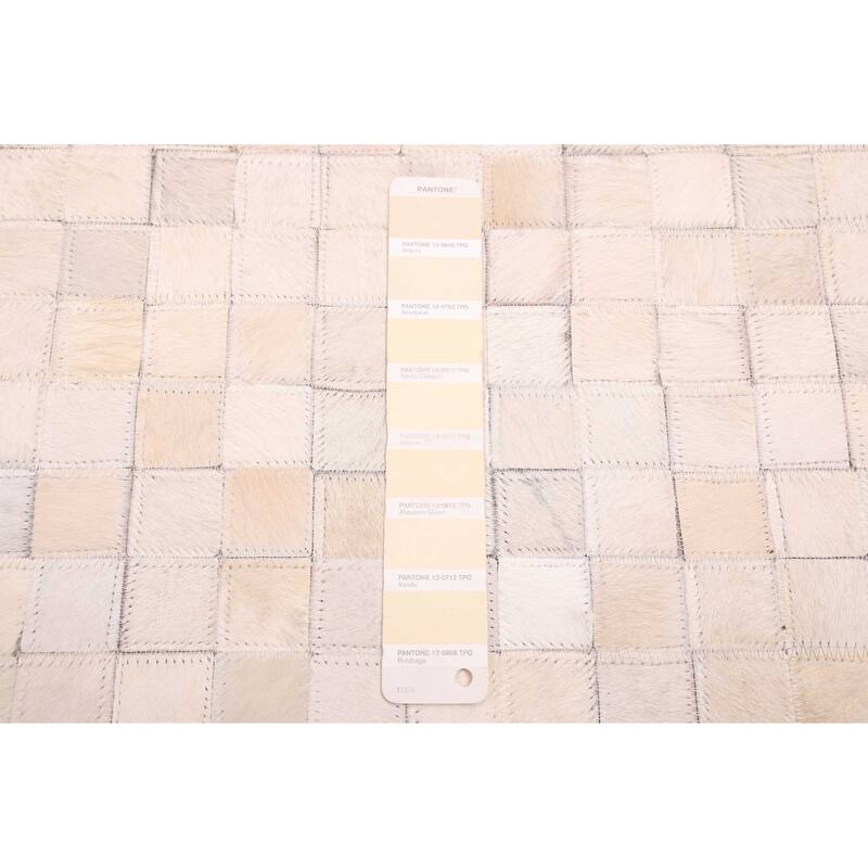 ECARPETGALLERY Handmade Cowhide Patchwork Beige, Ivory Leather Rug - 7' x 7'