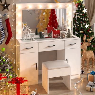 Bedroom makeup vanity set with 3 drawers