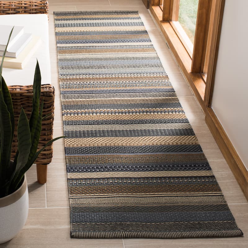 SAFAVIEH Handmade Flatweave Kilim Pena Wool Rug - 2'3" x 8' Runner - Blue