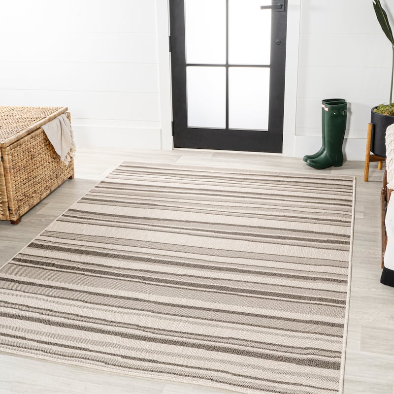 JONATHAN Y Chevron Wavy Stripe Modern Indoor/Outdoor Area Rug