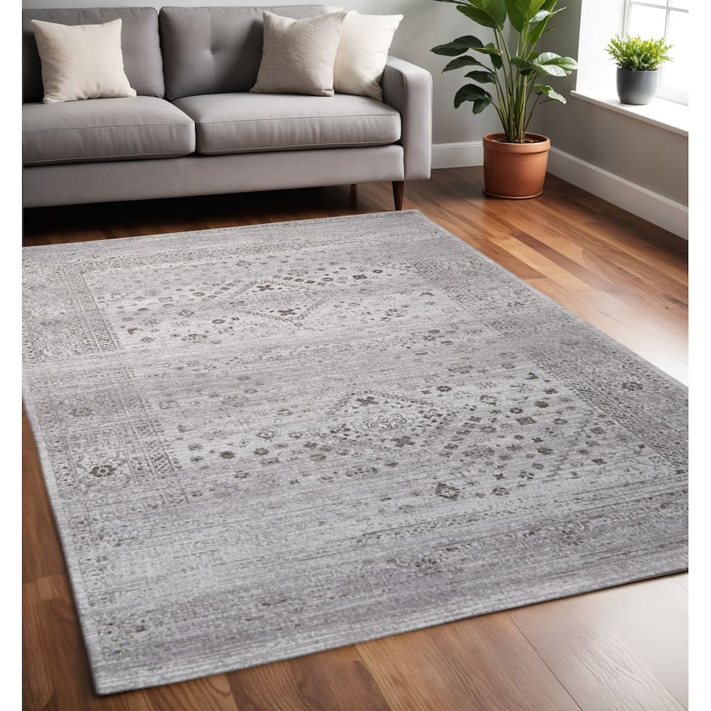 HomeRoots Medallion Modern Rectangle Area Rug - 96 in. x 60 in. x 1 in.