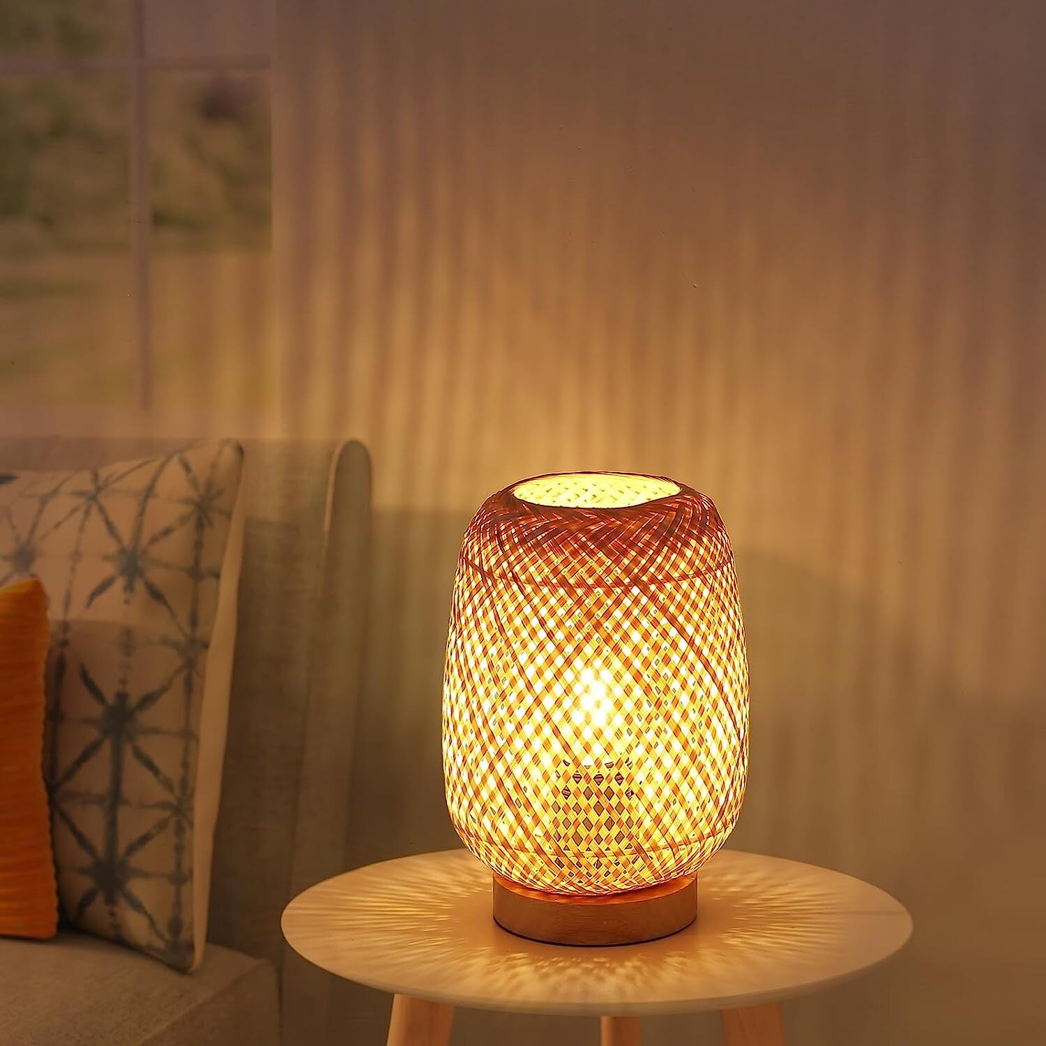 Woven bamboo lamp discount